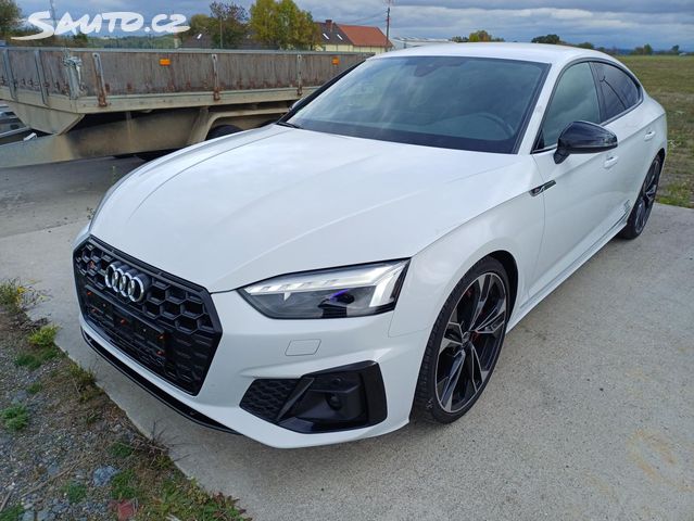 Audi S5